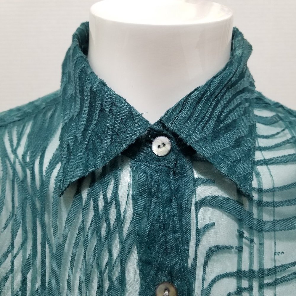 Choices Top Small Button Up Down Sheer Textured B… - image 6